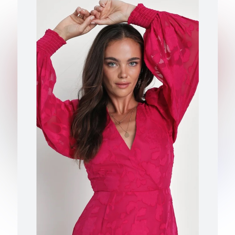 C30 NWT Lulus Appealing Passion Berry Pink Burnout Floral Jacquard Midi Dress - Picture 2 of 10